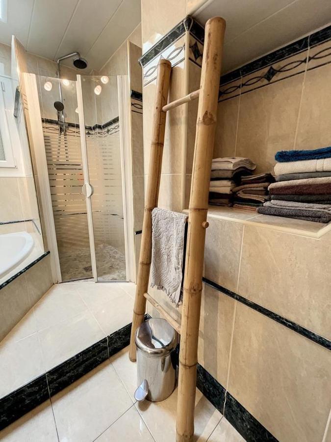 Ferienwohnung Chez Amelie Crémieu Exterior foto